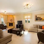 Villa Senses