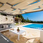 Villa Senses *
