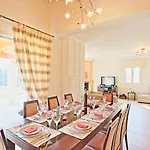 Villa Senses