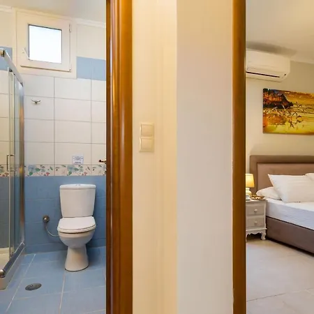 فيلة Senses Pouládes