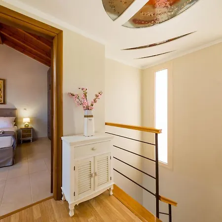 Villa Senses Poulades