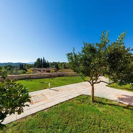 Vilă Senses Pouládes